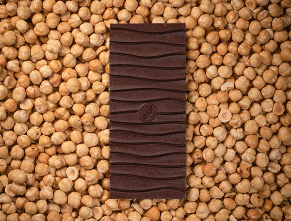 Tablette chocolat noir Venezuela 70% aux éclats de noisettes - JOHANN DUBOIS CHOCOLATIER BRETON
